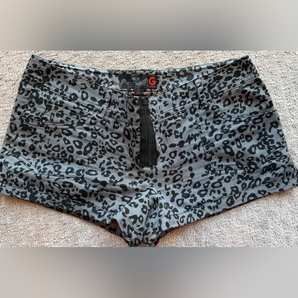 Guess Gray with Black Leopard Print Shorta